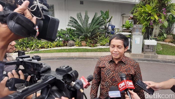 Raja Juli Antoni