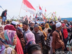 Melihat Tradisi Ngater Kajien Warga Gili Ketapang Demi Muliakan Tamu Allah
