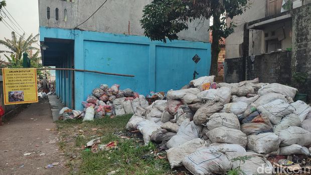 Sampah di permukiman pada Bogor. (Rizky/detikcom)