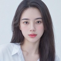 Audi Marissa pun tak ketinggalan ikut tren jadi eonni Korea. “HMMM…. Mirip dikit tp lebih banyak ga mirip,” komentar Audi tentang wajahnya sendiri setelah memakai aplikasi tersebut. Foto: Instagram