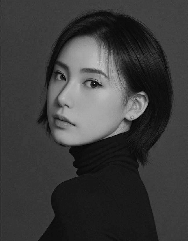 Model, penyanyi dan influencer Tamara Dai disebut jadi mirip Yoona Girls’ Generation setelah memakai aplikasi AI ini. Foto: Instagram