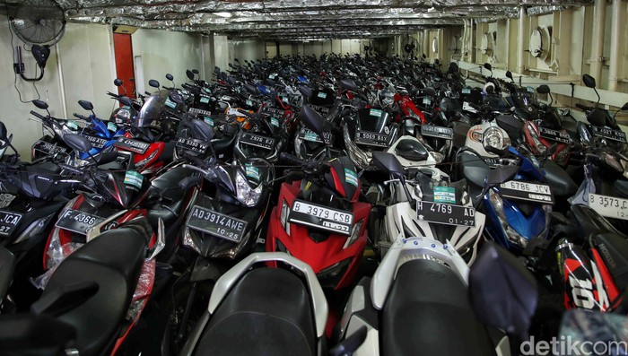 Sepeda Motor Sumbang Polusi Udara Terbesar Naiknya penjualan sepeda motor bagaikan dua sisi mata uang. Hal ini membuat sepeda motor sebagai penghasil polusi terbesar dibandingkan jenis kendaraan lainnya.