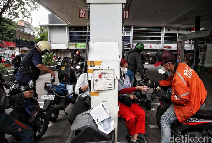 Sepeda Motor Sumbang Polusi Udara Terbesar Naiknya penjualan sepeda motor bagaikan dua sisi mata uang. Hal ini membuat sepeda motor sebagai penghasil polusi terbesar dibandingkan jenis kendaraan lainnya.