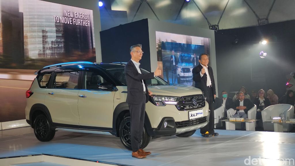 Suzuki XL7 Hybrid meluncur di Indonesia.