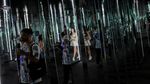 Terpukau Keajaiban Alam di Pameran Digital Instalasi Cermin