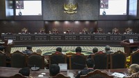 Ketua MK Anwar Usman pemimpin sidang terkait gugatan sistem sistem pemilu di gedung MK, Jalan Medan Merdeka Barat, Kamis (15/6/2023).  