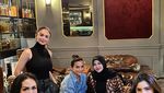 Kompaknya Yuni Shara Nongkrong Bareng Kris Dayanti dan Ashanty