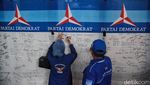 Aksi Cap Jempol Darah Tolak Moeldoko dan Loyal ke AHY