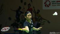 An Se Young memenangi gim pertama dengan skor 21-18.  