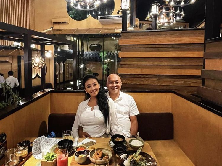 Asri Welas Hobi Masak dan Makan Bareng Keluarga, Ini Momennya