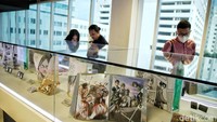 Attack on Titan : The Final Exhibition menampilkan lebih dari 150 karya seni oleh Hajime Isayama dengan sketsa. 