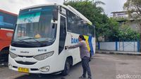 Bus Damri Malang-Balekambang Laris Manis Bahkan Hingga Tolak Penumpang