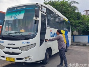 Cara Naik DAMRI ke Pantai Malang Selatan dengan Jadwal dan Tarifnya