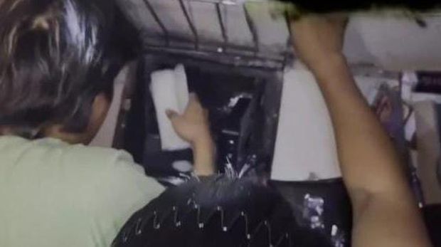 Detik-detik penggerebekan brankas narkoba sabu di UNM Makassar kampus Parang Tambung. Dokumen Istimewa