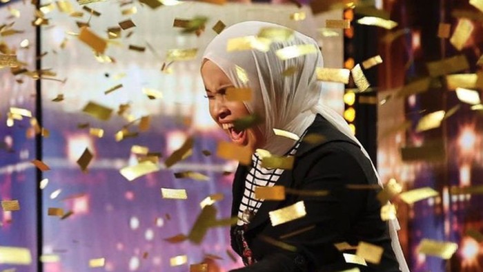 Gaya Hijab Putri Ariani