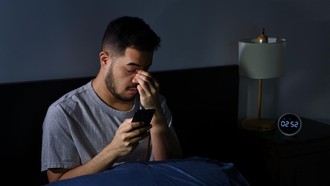 Bukan Mitos! Sering Begadang Berbahaya Bagi Jantung