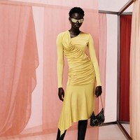 Inilah koleksi terbaru Givenchy Resort 2024. Foto: dok. Givenchy.