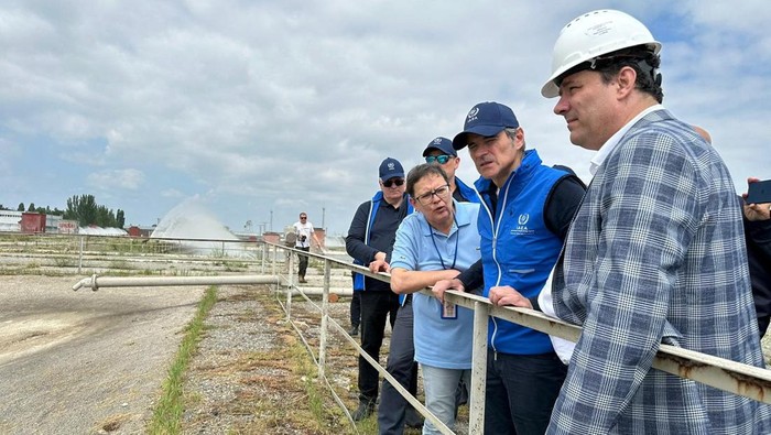 International Atomic Energy Agency (IAEA) Director General Rafael Grossi and members of the expert mission visit the Zaporizhzhia Nuclear Power Plant and its surrounding area in the course of Russia-Ukraine conflict outside Enerhodar in the Zaporizhzhia region, Russian-controlled Ukraine, June 15, 2023. International Atomic Energy Agency/Handout via REUTERS ATTENTION EDITORS - THIS IMAGE WAS PROVIDED BY A THIRD PARTY. NO RESALES. NO ARCHIVES. MANDATORY CREDIT.