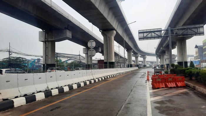 Lokasi tabrak lari tewaskan pemotor di Cakung, Jakarta Timur (Annisa-detikcom)