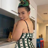 Bagaimana tidak, Lucy hanya memberikan perhatian ke sejumlah pria yang telah membayarnya. Penghasilannya dalam sehari bisa mencapai Rp 18 juta. Foto: dok. Instagram