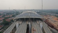 Di stasiun ini terdapat 6 peron, dan menjadi stasiun terbesar yang dimiliki oleh KCJB.  