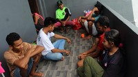 Saat ini BP3MI Kalimantan Barat menampung 74 orang calon PMI ilegal yang merupakan korban Tindak Pidana Perdagangan Orang (TPPO) asal Sulawesi Selatan, Sulawesi Tenggara, NTB, NTT, Jawa Tengah, Jawa Timur dan Lampung di rumah penampungan untuk selanjutnya akan dipulangkan ke daerah asalnya masing-masing. ANTARA FOTO/Jessica Helena Wuysang  