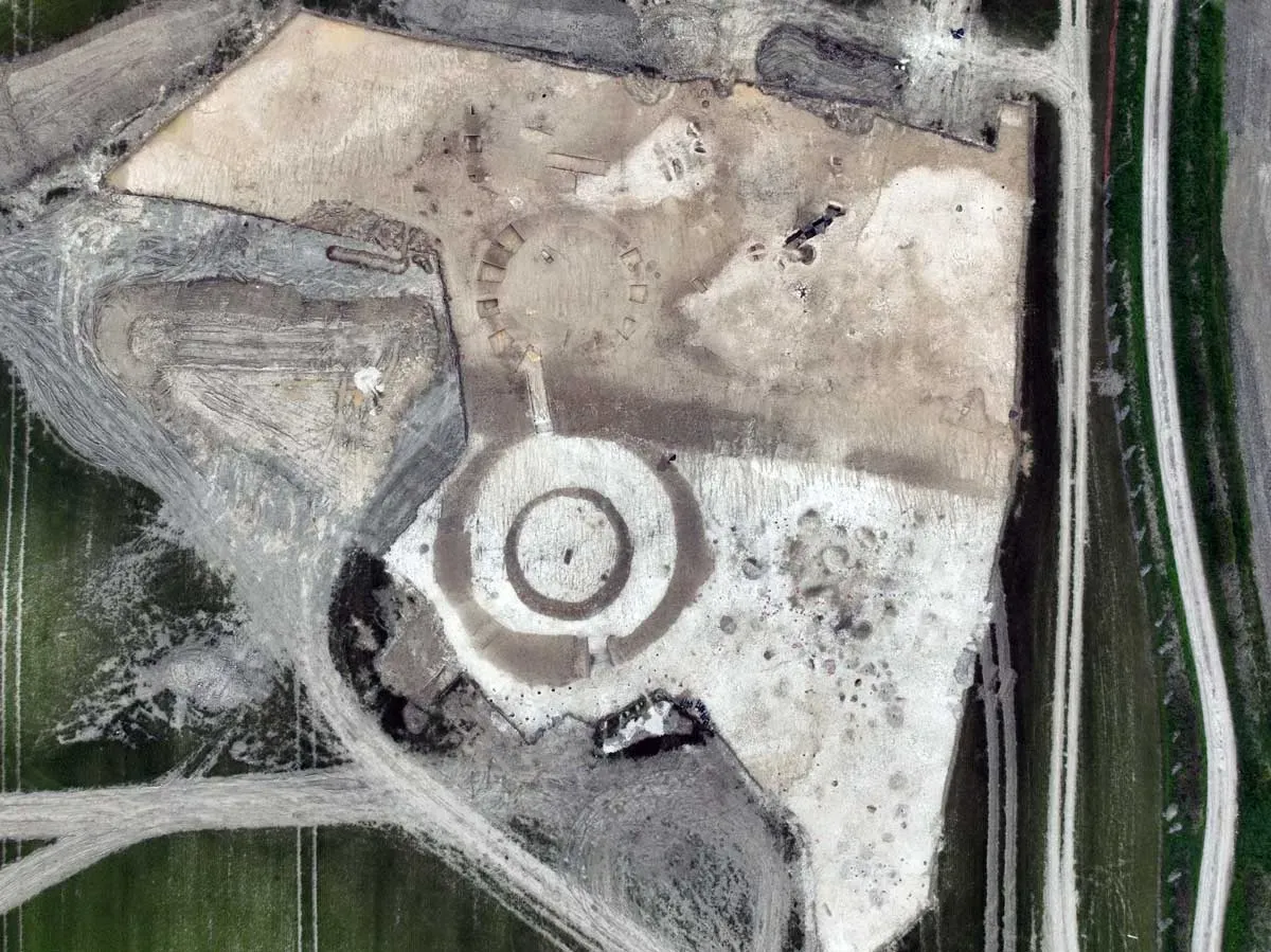 Pemakaman purba 4.400 tahun dekat Stonehenge.