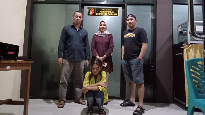 Penangkapan muncikari di Merangin.