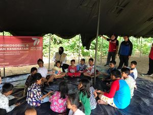 Korban Kebakaran se-RT di Denpasar Dapat Trauma Healing-Cek Kesehatan