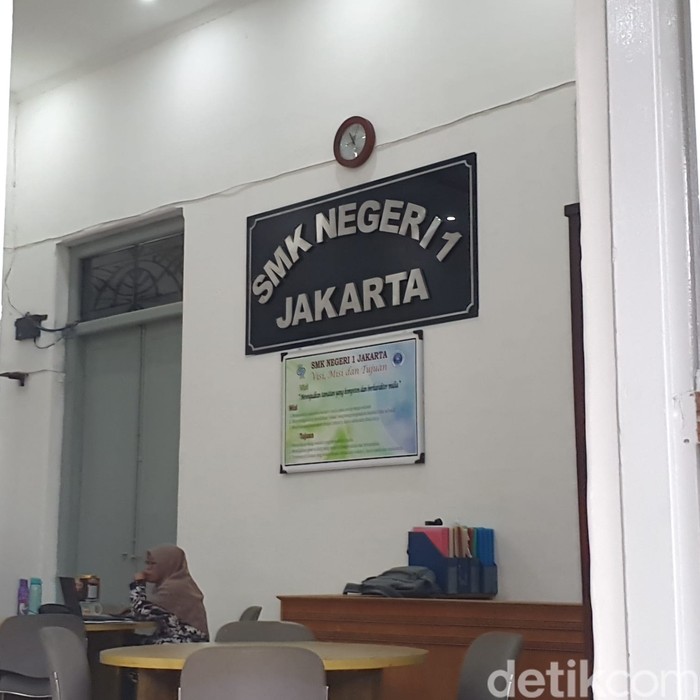 Posko PPDB DKI Jakpus di SMKN 1 & SMKN 14