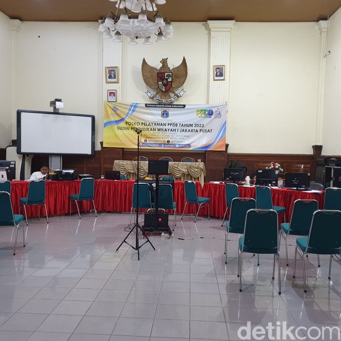 Posko PPDB DKI Jakpus di SMKN 1 & SMKN 14
