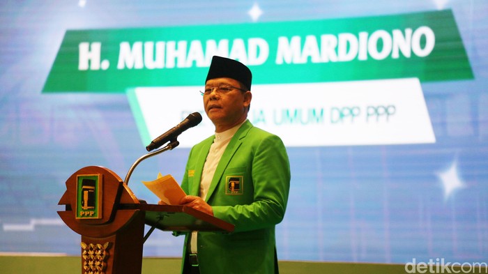 PPP menggelar rapat pimpinan nasional untuk menghadapi Pemilu 2024 di di Hotel Sultan, Jakarta, Jumat (16/6). Selain strategi Pemilu, Rapimnas juga membahas tugas Sandiaga Uno.