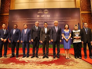 Sandiaga Tekankan Turis Wajib Hormati Adat dan Kearifan Lokal di Forum Internasional