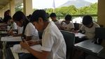 Sekolah Jadi Pengungsian, Siswa Filipina Belajar di Lorong-Halaman