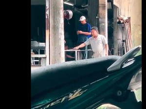 Viral Pria Mirip Ferdy Sambo Jadi Tukang Las di Batam