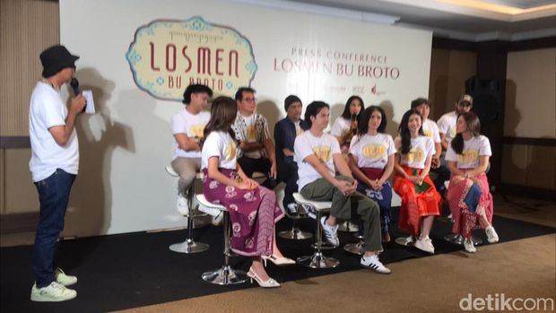 Wulan Guritno salah satu pemeran series Losmen Bu Broto di Jogja, Jumat (16/6/2023).