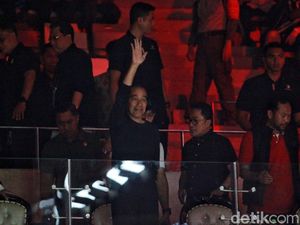Jokowi Doakan Anthony Ginting Menang di Final Indonesia Open 2023