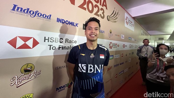Anthony Sinisuka Ginting usai semifinal Indonesia Open 2023.