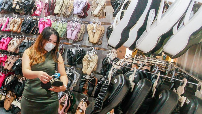 Beragam brand lokal fashion & apparel turut memeriahkan ajang Jakarta Fair 2023 yang berlangsung pada 14 Juni-16 Juli 2023 di JIEXPO Kemayoran, Jakarta Pusat. Beragam hadiah menarik pun disajikan.