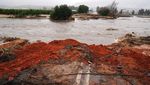 Jalan di Afrika Selatan Putus Diterjang Banjir