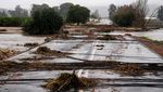 Jalan di Afrika Selatan Putus Diterjang Banjir