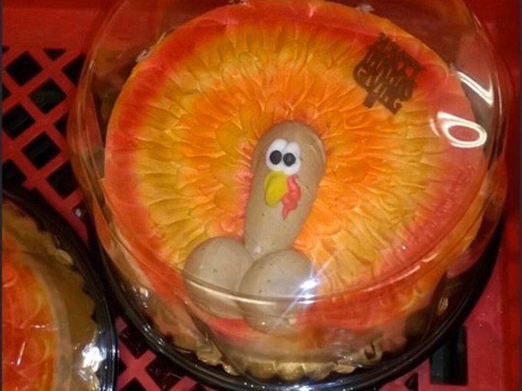 Kocak! Akun Twitter Ini Isinya Foto Kue yang Jelek dan Menyeramkan