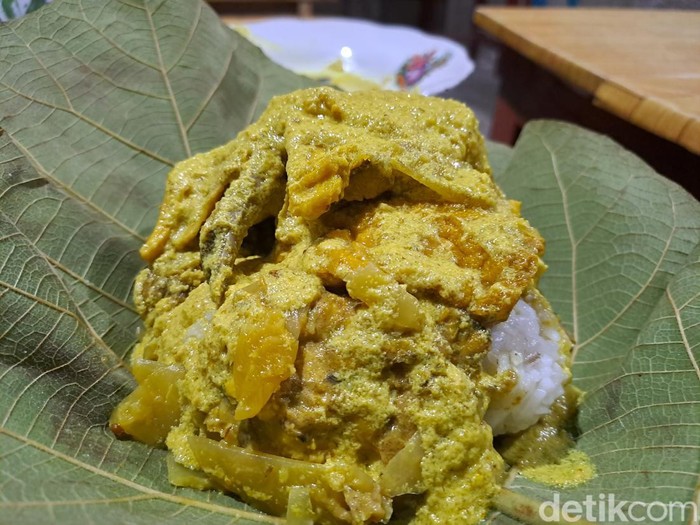 Kuliner Sayur Kuning Mbah Dayat Wonogiri. Foto diunggah Sabtu (17/6/2023).