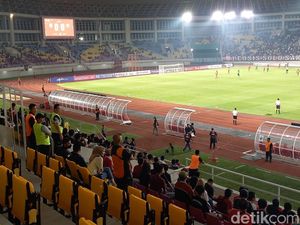 Laga Persahabatan Persis Solo Vs Persebaya di Manahan Tanpa Suporter Tamu