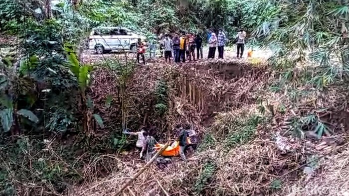 Mayat di dekat kawasan Vila Sukabumi