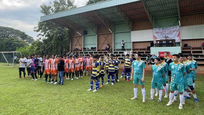 Melihat Keseruan Turnamen Mini Soccer di Ciputat Melihat Keseruan Turnamen Mini Soccer di Ciputat