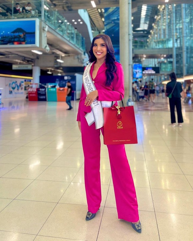 Millen Cyrus yang terpilih sebagai Miss Queen 2021 kini tengah mengikuti ajang Miss International Queen 2023 yang digelar di Thailand. Keikutsertaannya dalam jaang kecantikan transgender tersebut tentu mengundang beragam komentar.Foto: Instagram