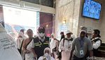 Potret Momen Kedatangan Jemaah Haji Gelombang Pertama dari Madinah di Makkah