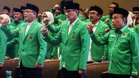 PPP juga mengusulkan nama Sandiaga Uno sebagai calon wakil presiden mendampingi bacapres Ganjar Pranowo. 