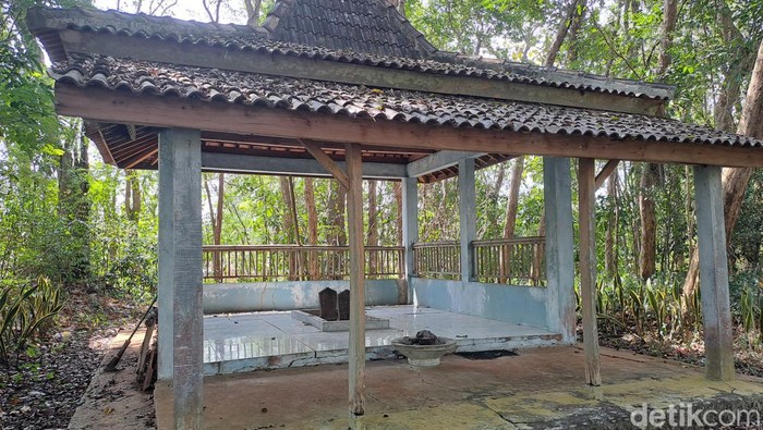 Petilasan Mbah Kajoran di Bumi Angker Pengkol Wonogiri. Foto diunggah Sabtu (17/6/2023)
